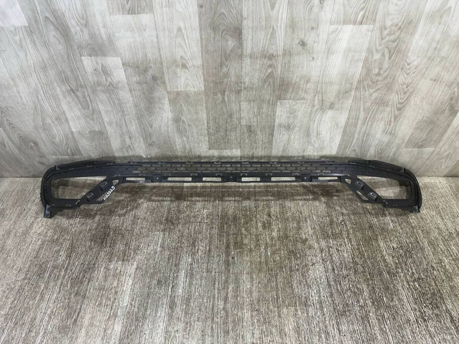 Бампер передний Решетка средняя Hyundai i20 2 / 2014 - 2018 г. / 86562-C8000
