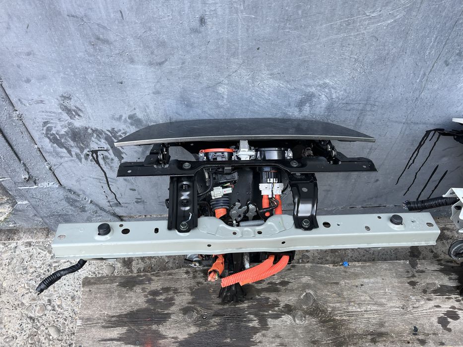 Leaf 2 лиф 2 порт зарядки  телефізор