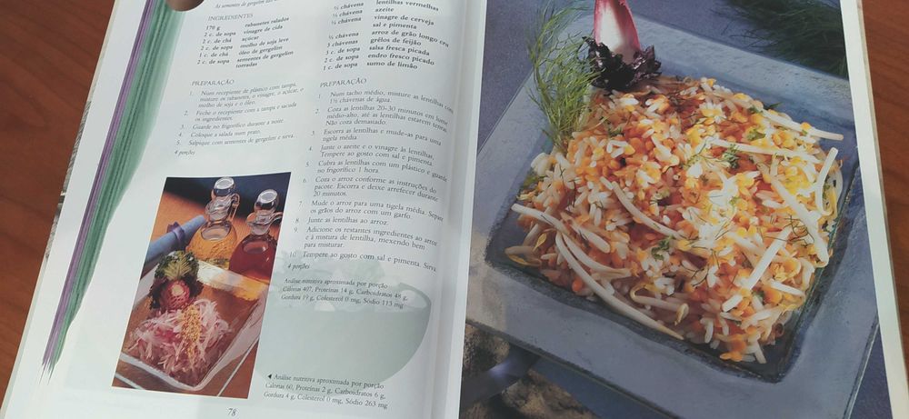 Livro "Um Tesouro de Cozinha Clássica"