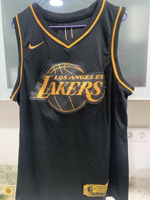 Camisola de cavas ideal para jogar basket