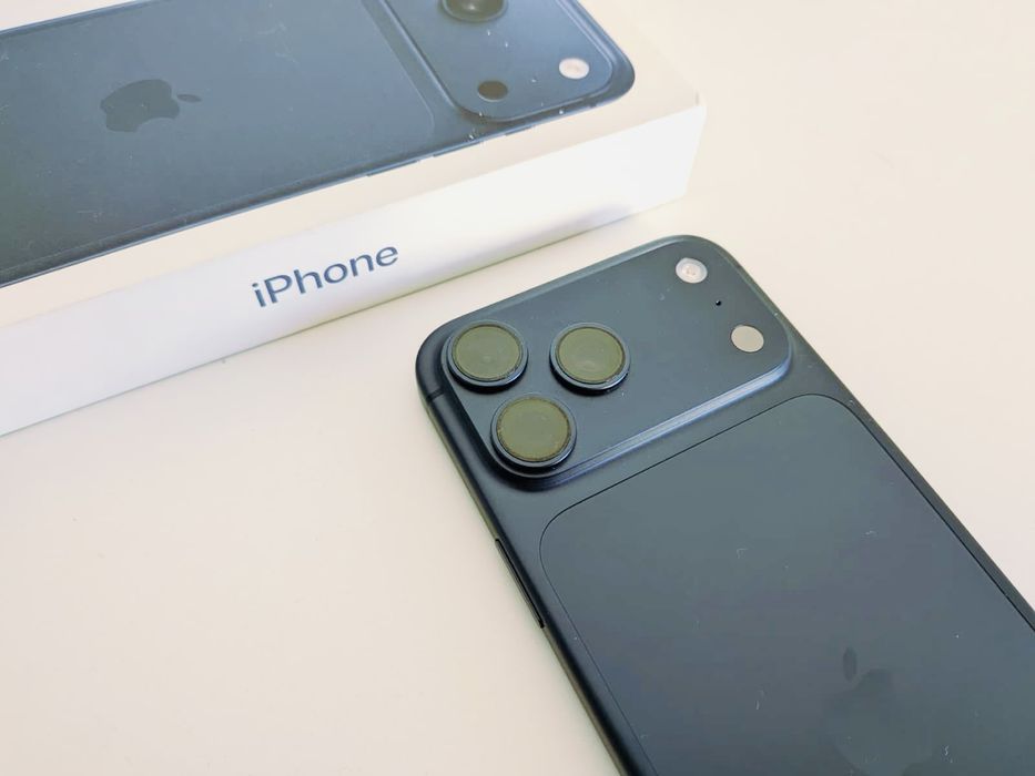 iPhone 17 Pro Max - 256Gb - Versão Esim - Azul