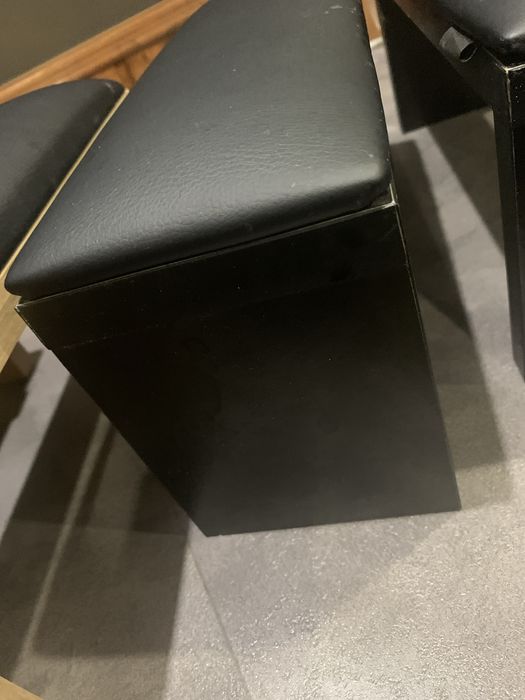 Підставка для манікюру та лампа