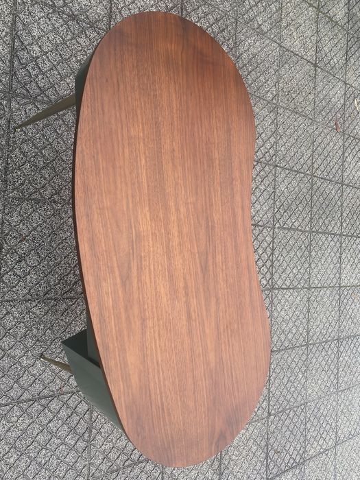 Mesa de trabalho quase nova