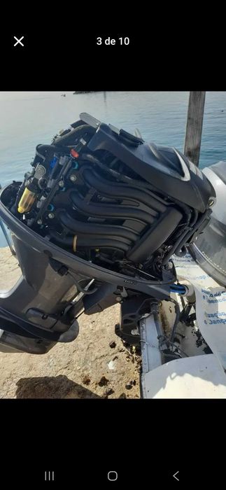 Barco de recreio com motor de 60cv