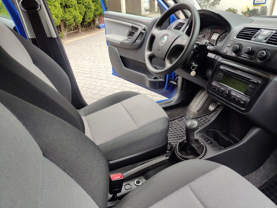 Skoda Fabia 1.2 HTP 70KM 2009R Klima Wnętrze Idealne ZAREJESTROWANA