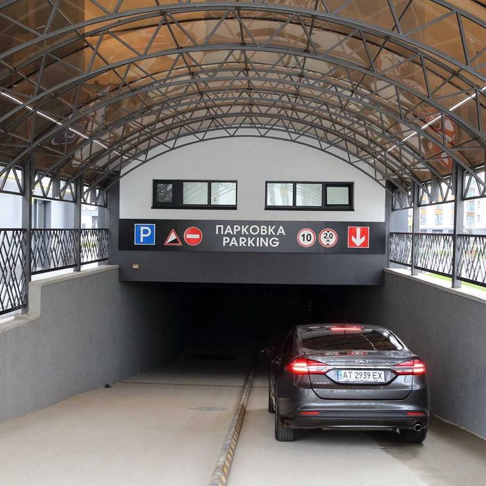 Паркомісце ЖК Липки