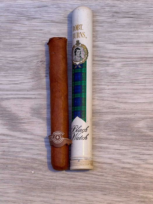 Tubo de Charuto Vintage Robt. Burns Black Watch + Charuto Montecristo Habana (Peça de Coleção)