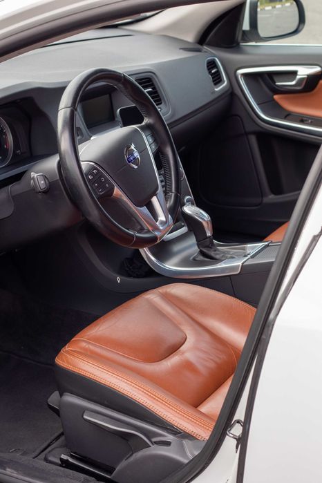 Volvo S60 2013 VIN YV1FS45HBD2196686 фото оголошення 15 з 20