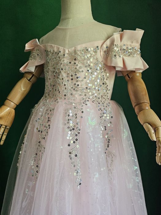 Дитяча рожева пишна довга ошатна святкова сукня нарядное платье