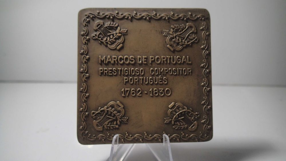 Placa em Bronze de Marcos Portugal