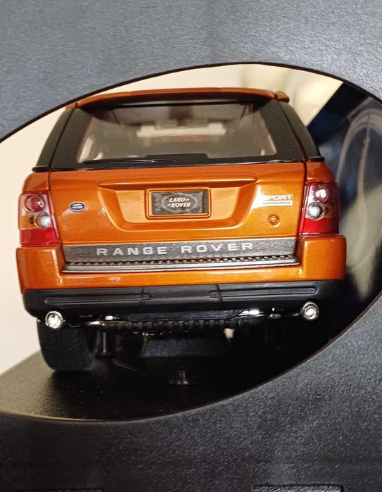 Range Rover Spot HSE 1:18