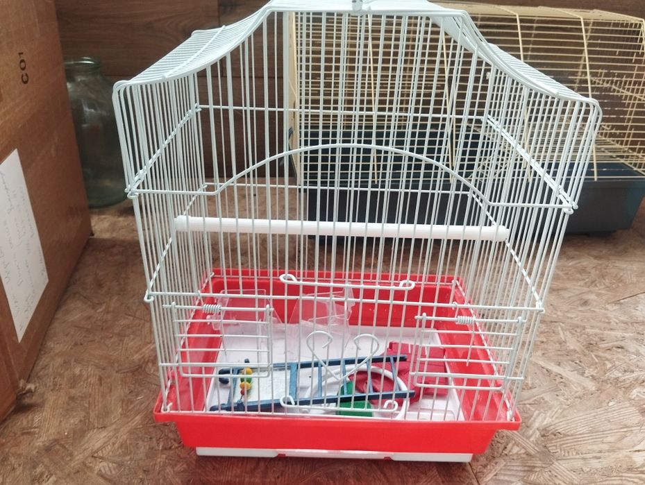 Продається клетка для попугаїв б/у