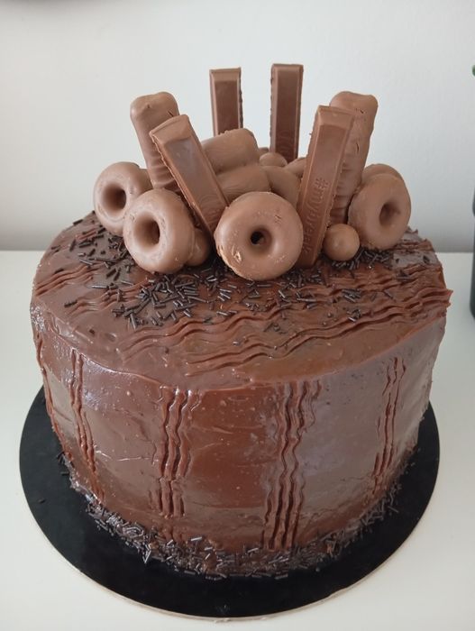 Bolos temáticos e diversos