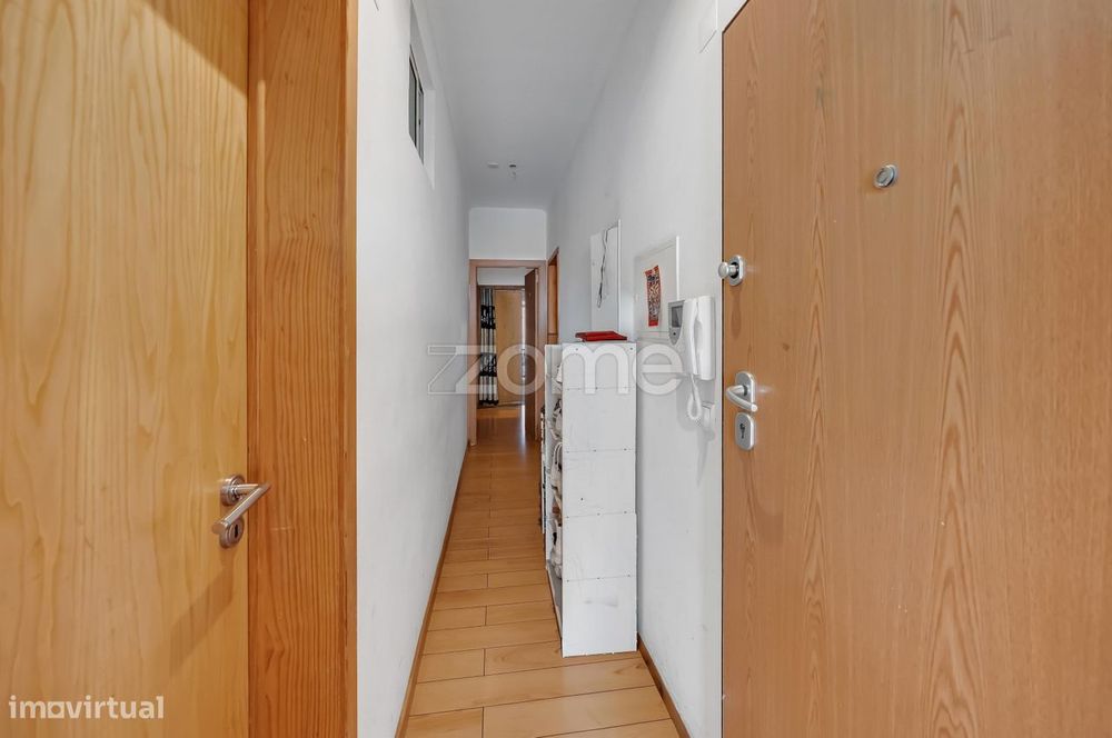 Apartamento T4 Intendente