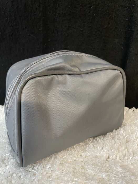 Kosmetyczka z miniaturkami molton brown
