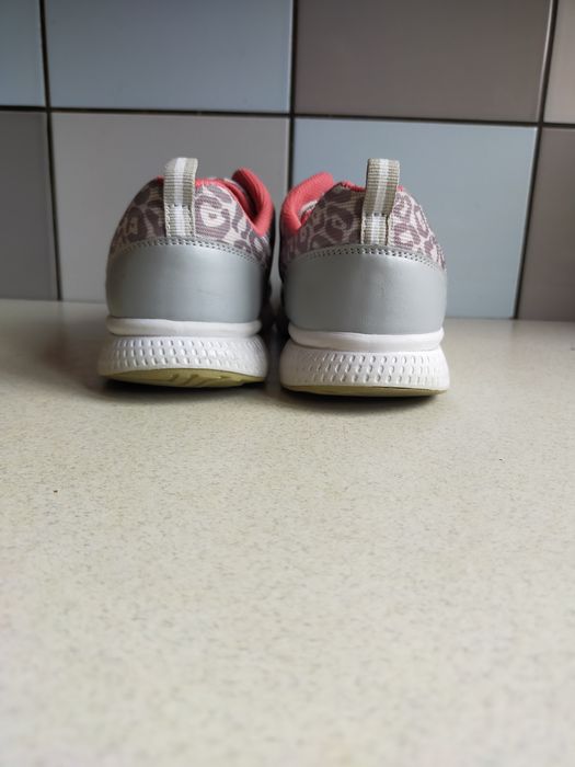 Buty sportowe 41