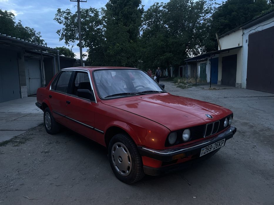 BMW E30 318 m10