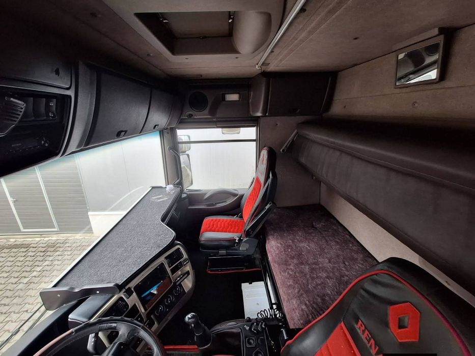 Продам тягач Renault Magnum 2008