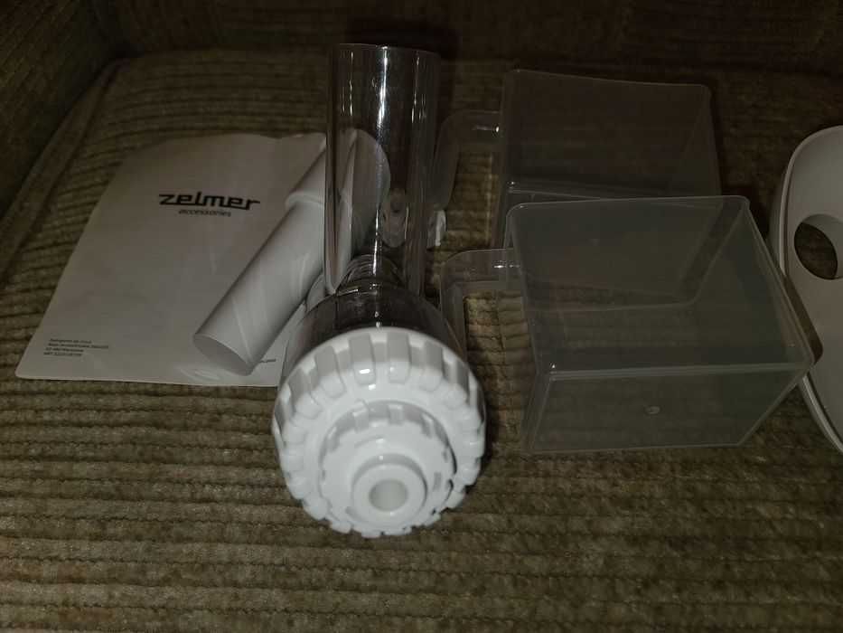 Насадка-соковыжималка Zelmer ZMMA101W Новая!!!