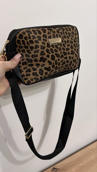 Czarna torebka w panterkę small bag