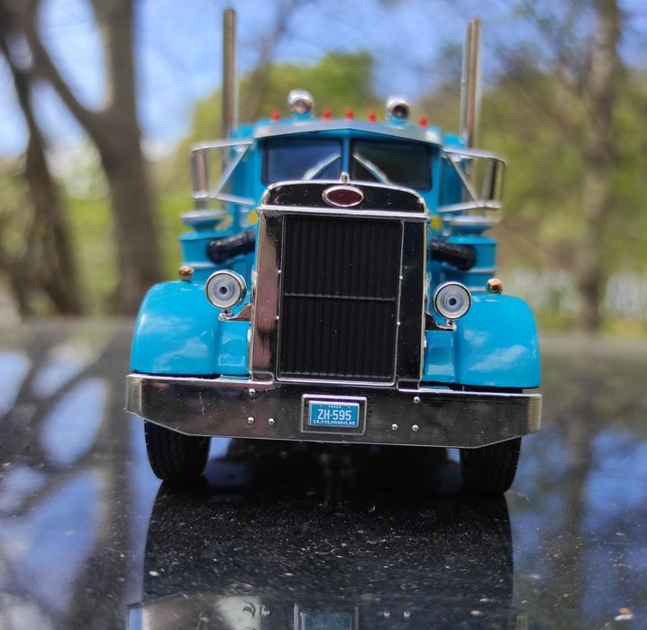 Модель 1/43 вантажівка Peterdild 350 Altaya