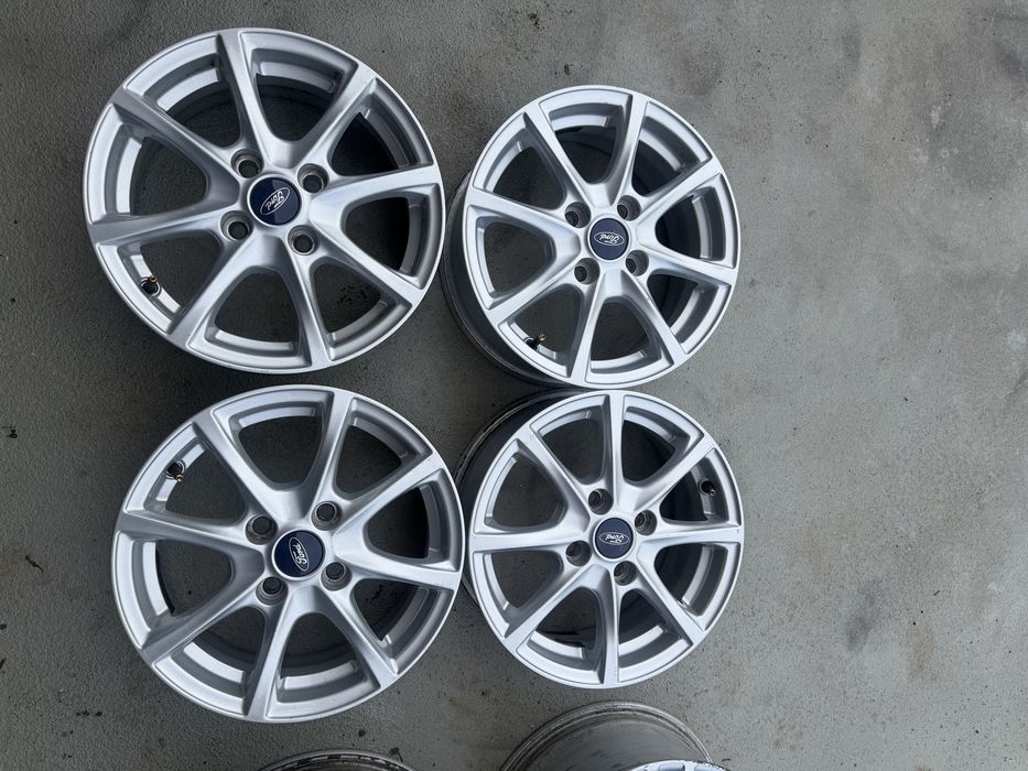 4x108 FORD FIESTA 6Jx15 ET45 63,4 felgi aluminiowe FIESTA B-MAX A-202-26