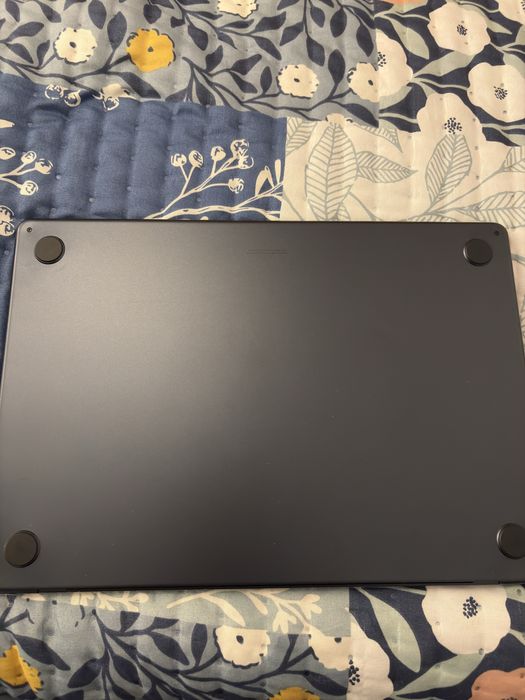 Macbook Air M2  15” 8GB/512GB