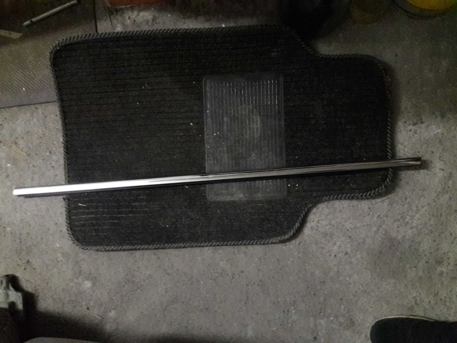 Молдинг хром стекла передней левой двери Honda Accord 2003-2007