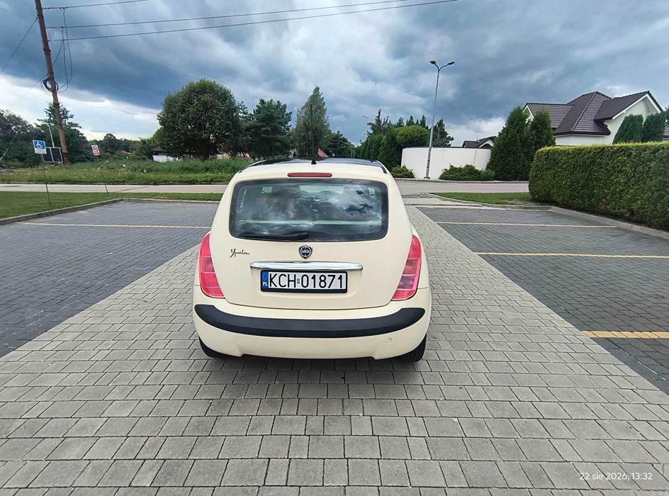 samochód osobowy