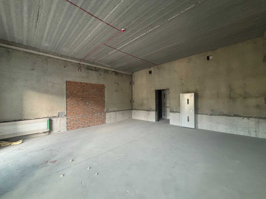 Без комісії, кращий магазин 95 кв.м., вул. Максимовича, ЖК Нова Англія