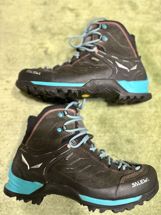 Damskie buty  trekingowe Salewa  MTN Trainer MID GTX 40,5