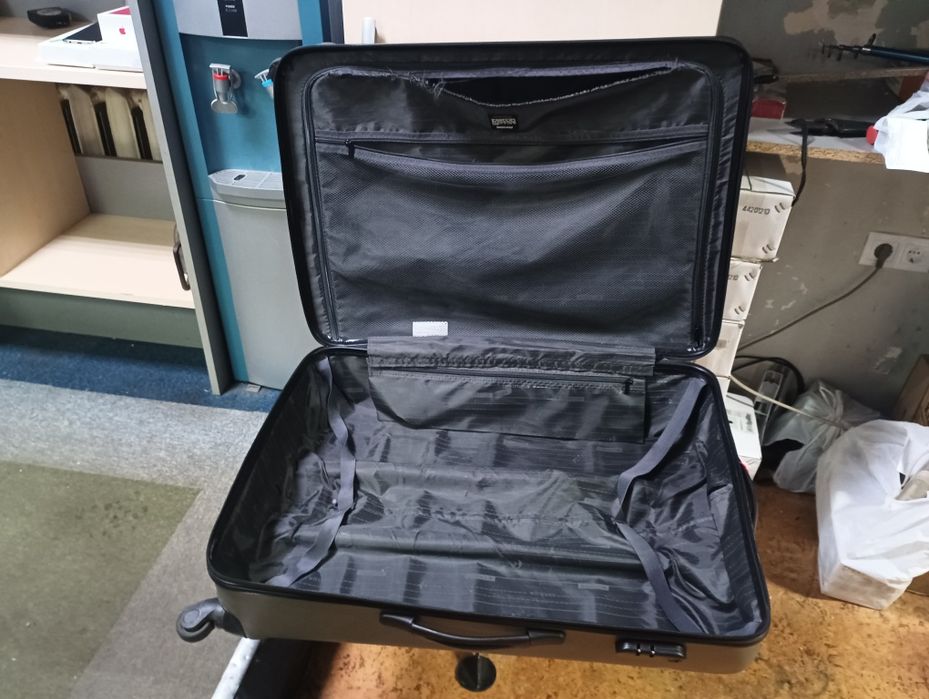 Валіза Wittchen 68x50