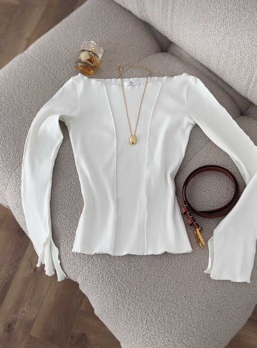 Кофтинка з акцентними рукавами