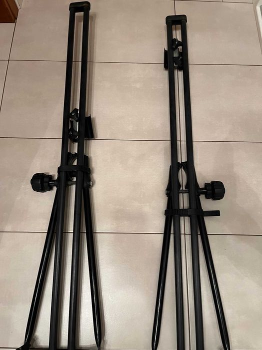 Dwa uchwyty rowerowe