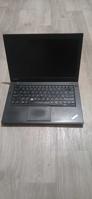 НА ЗАПЧАСТИ ноутбук Thikpad  t440