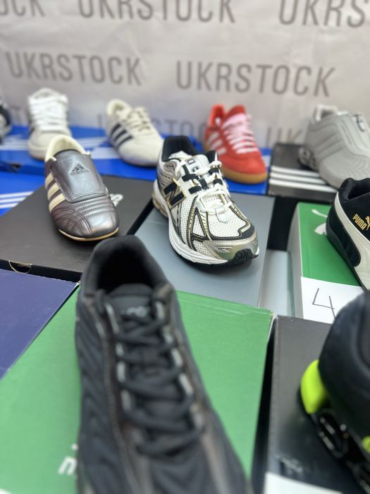 Кросівки adidas, asics, vans, new balance, convers, lacoste