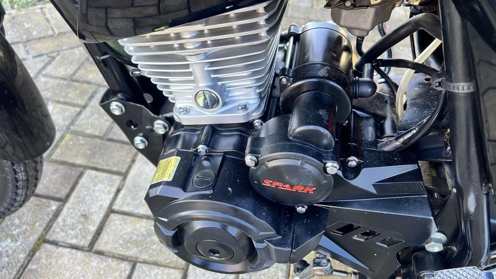 Продам мотоцикал у ідеальному стані  обєм 200 кубів.