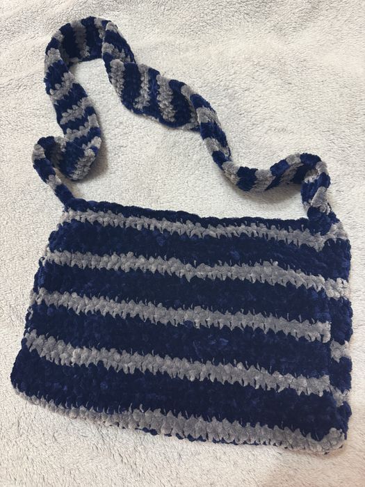 Вʼязана сумочка