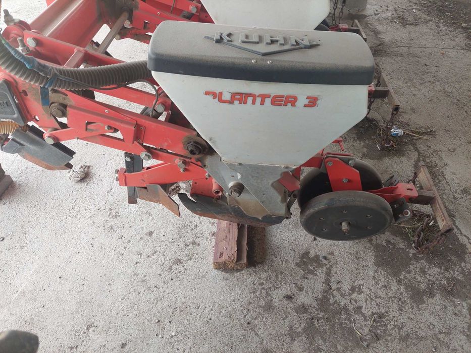 KUHN Planter 3м сівалка пропашна 8 рядна, анкерна.