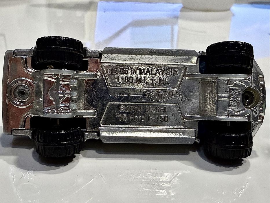 HOT WHEELS, '15 Ford F-150, 2014 Mattel