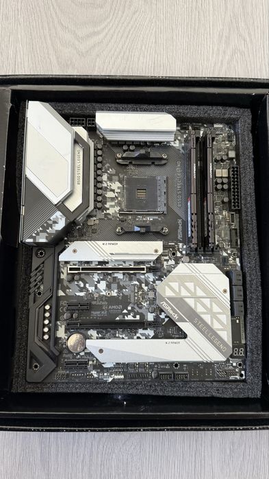 Asrock B550 Steel Legend + 16gb ddr4