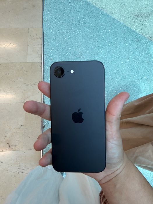 Iphone 16e como novo preto 128gb