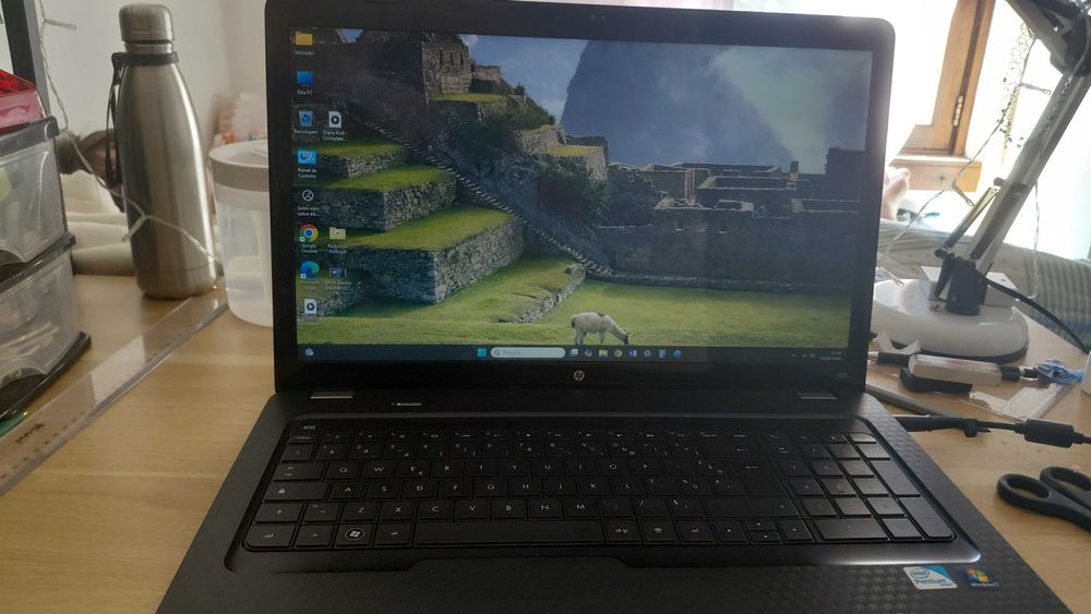 Portátil HP 15.6 Intel Pentium Windows 11 Bom estado