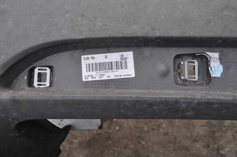 Audi A6 C6 airbag deska rozdzielcza konsola z poduszką pasażera 4F1.858.005.B