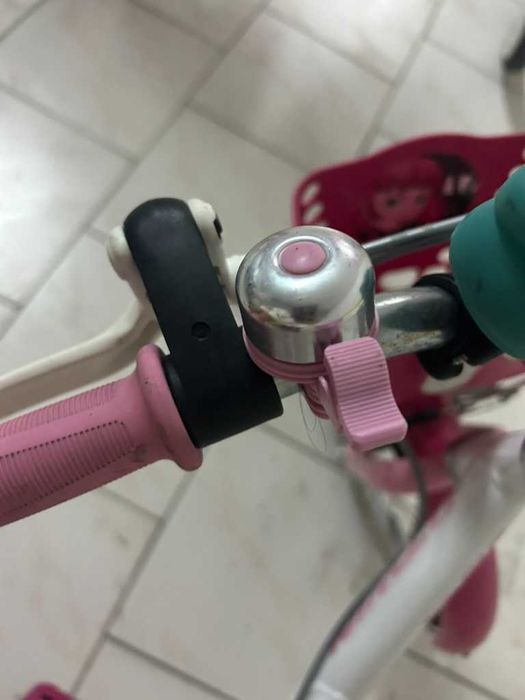 Bicicleta Criança 16'' B'TWIN Decathlon c/ Cesto e Porta-Bonecas