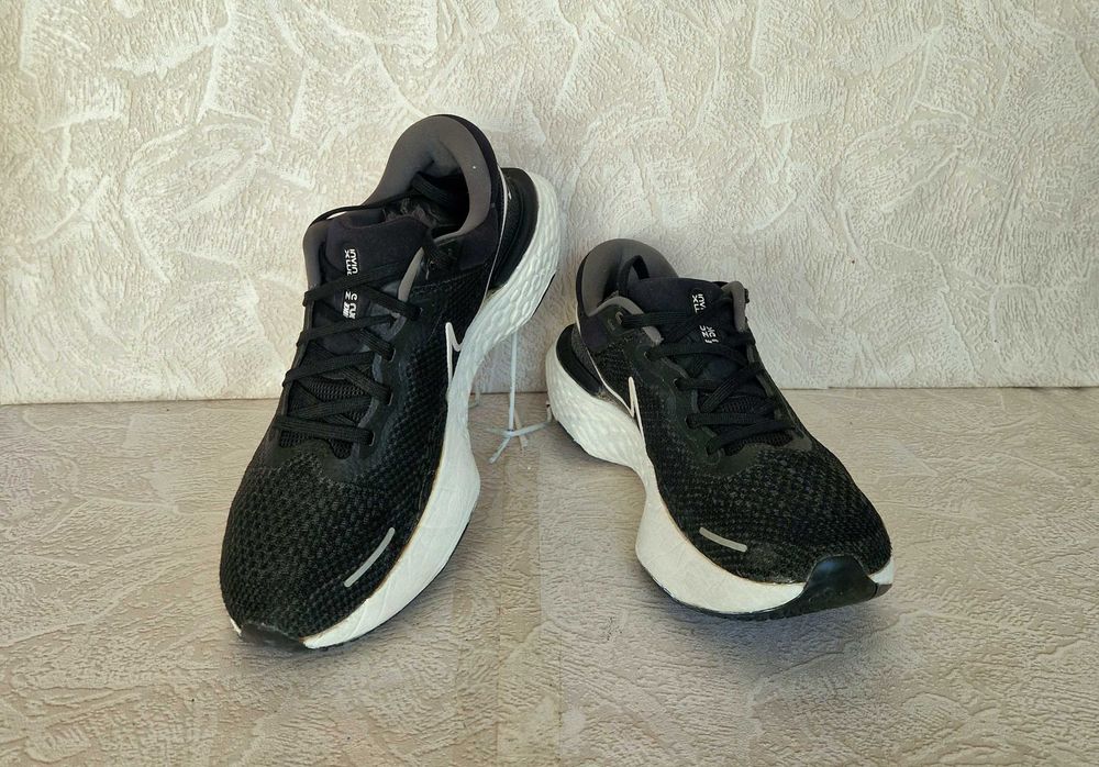 Кроссовки (Nike ZoomX Invincible Run Flyknit) размер 46-47