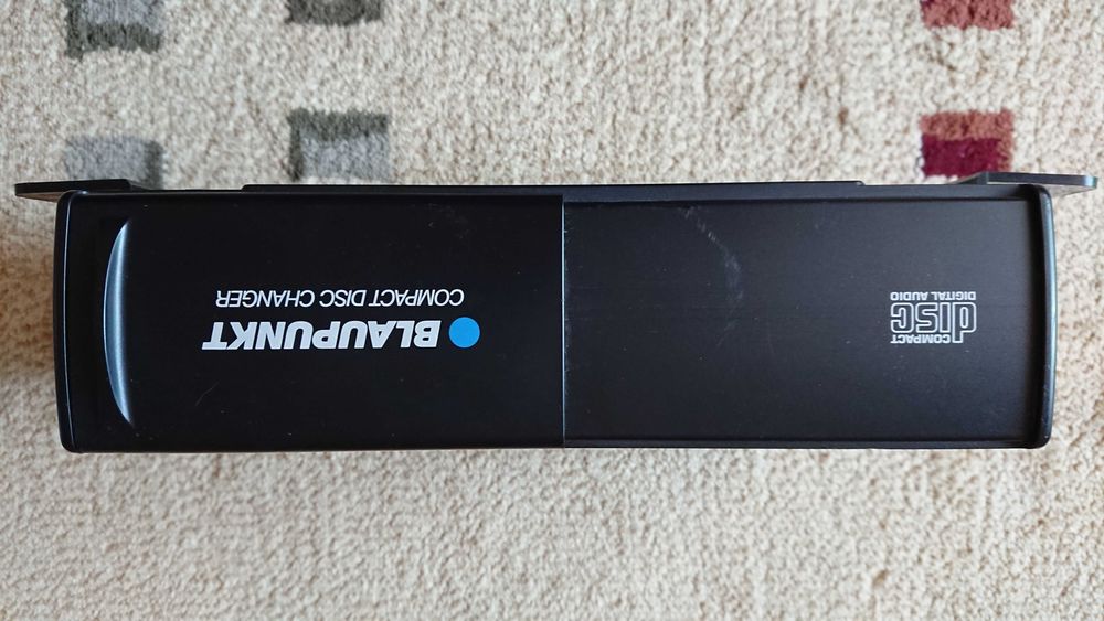 Zmieniarka płyt Blaupunkt CDC-A04 10 DISC+kabel Mini ISO-DIN 13
