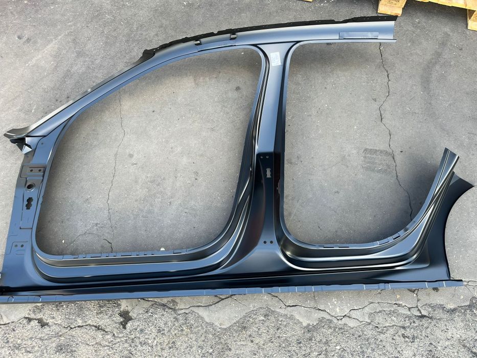 Audi A3 8YA Sportback - Painel Embaladeira direito - Z690