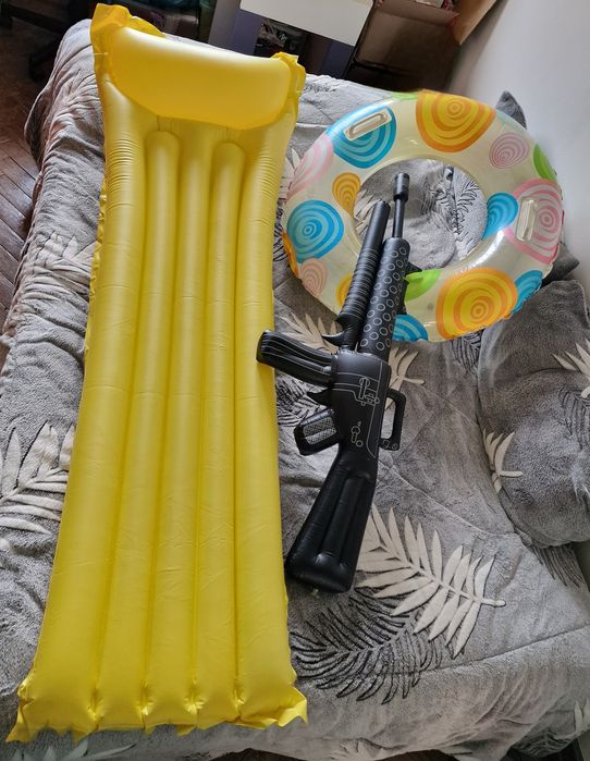 Insufláveis de Praia/Piscina Adultos: Colchão Boia  e item divertido