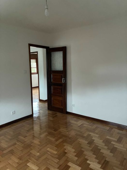 Arrenda-se  Imóveis / Apartamentos